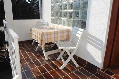 Ferienwohnung mit Garten und Klimaanlage