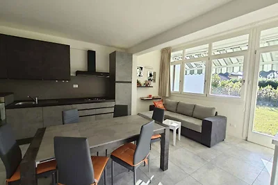 Ferienhaus mit grossen geschlossenen Garten