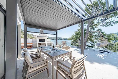 Ferienhaus mit Terrasse und Meerblick