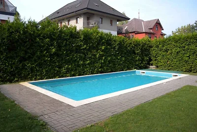Ferienwohnung mit Pool Wlan und geschmackvoll