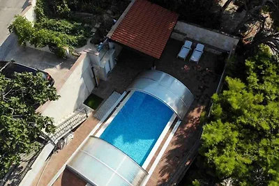 Ferienwohnung mit Pool zur gemeinsamen
