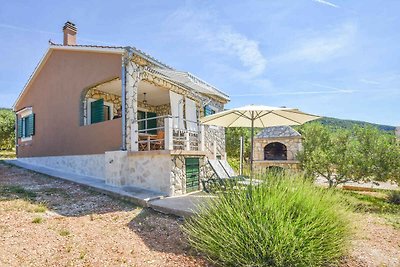 Ferienhaus mit Balkon, Grillmöglichkeit und