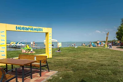 Ferienhaus ordentlich mit grossem Garten