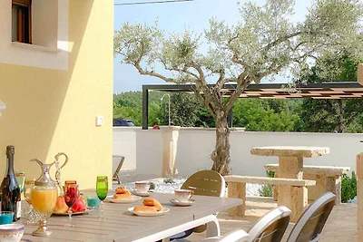 Villa Ginevra mit Pool