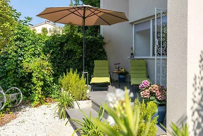 Ferienhaus mit Garten und Grill