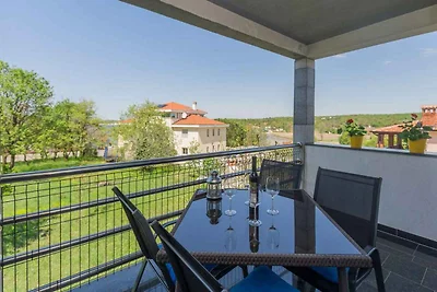 Ferienwohnung mit Klimaanlage und Balkon