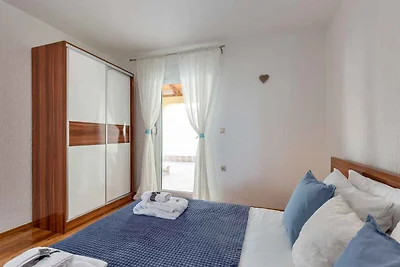 Ferienwohnung mit grosser Terrasse (50 qm)