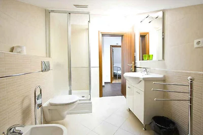 Ferienwohnung mit geschlossenem Gartengrundst