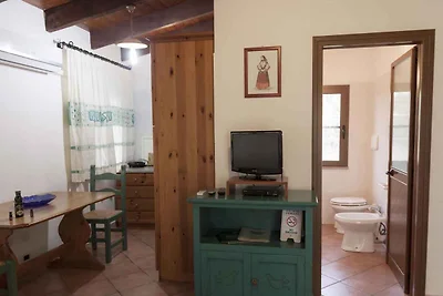 Studio mit Swimmingpool und Klimaanlage