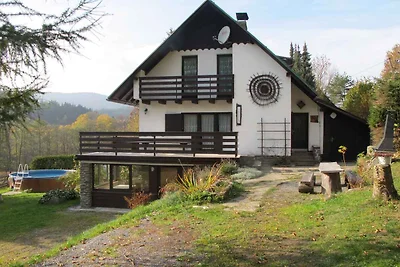 Ferienhaus mit Kamin, Sauna, Spielezimmer und