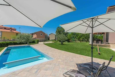 Ferienhaus mit Privatpool