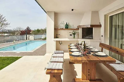 Villa mit Privatpool