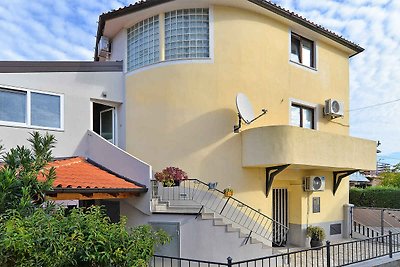 Ferienwohnung mit Terrasse und Klimaanlage