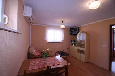 Ferienwohnung mit Terrasse und Klimaanlage