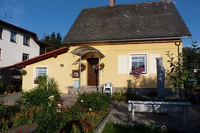 Ferienhaus mit Eckbadewanne im Riesengebirge