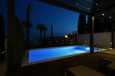 Ferienwohnung mit Terrasse und Aussenpool