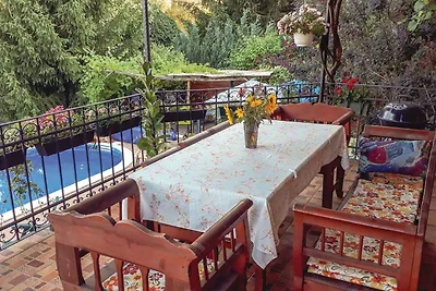 Ferienhaus mit Pool und Planschbecken