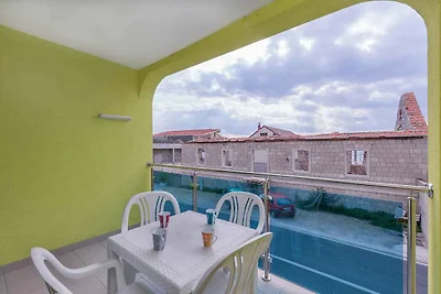 Ferienwohnung mit Balkon, im Zentrum
