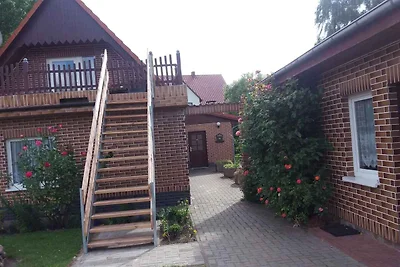Studio mit Grillmöglichkeit im Garten