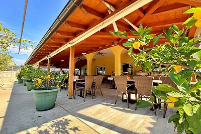 Ferienwohnung mit Balkon und Klimaanlage