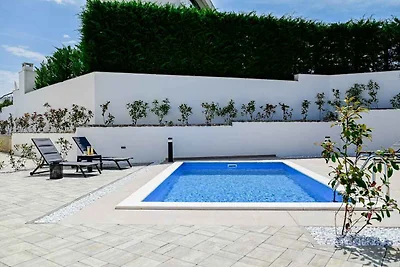 Ferienwohnung mit Meerblick und Pool zur geme