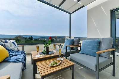 Villa mit Pool und Grill