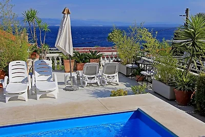 Ferienwohnung mit Terrasse und Pool
