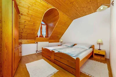 Ferienhaus Mit schöner Einrichtung, Pool,