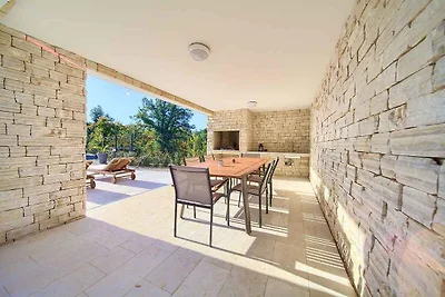 Villa mit Pool
