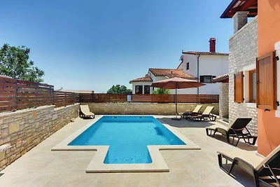 Villa mit Pool und Meerblick