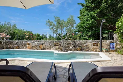 Villa mit Klimaanlage und Pool