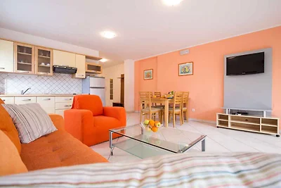 Ferienwohnung mit Terrasse und Klimaanlage
