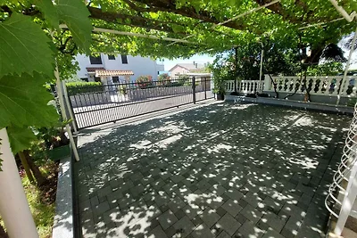 Ferienwohnung mit Klimaanlage und Balkon