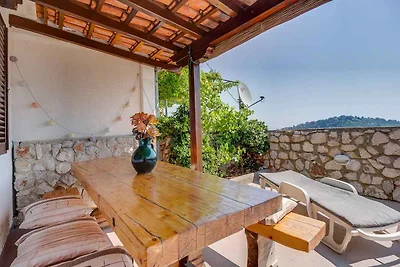 Ferienwohnung mit Terrasse und Grill