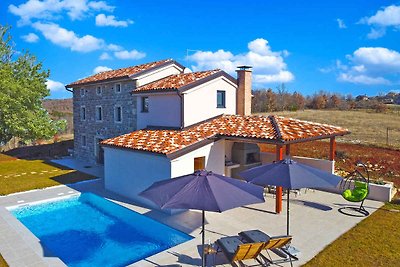 Villa mit Swimmingpool und Sauna