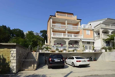 Studio mit Klimaanlage und Terrasse