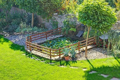 Ferienwohnung mit Garten und Kinderspielplatz