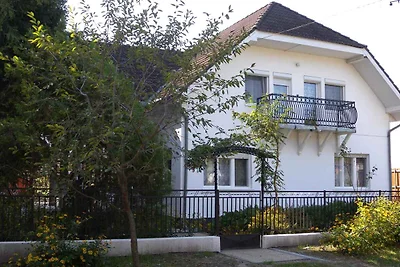 Ferienwohnung mit Tischtennis und Pool