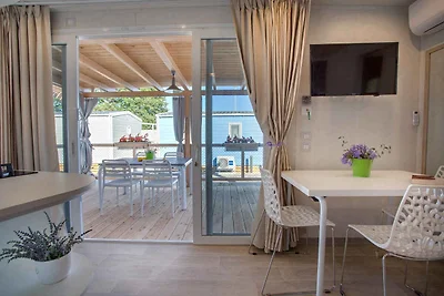 Mobilehome mit Terrasse