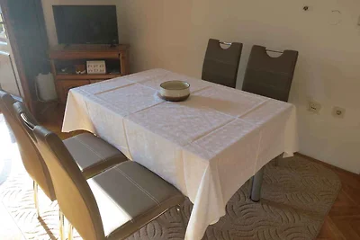 Ferienwohnung mit Terrasse und Klimaanlage