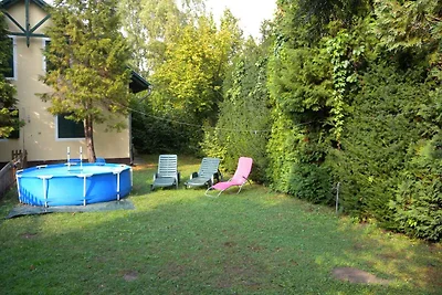 Ferienhaus mit 2 Terrassen und Pool in der Nä