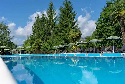 Ferienwohnung mit Balkon oder Garten und Pool