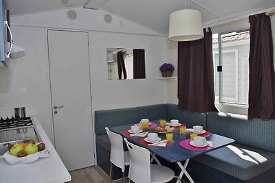 Mobilehome mit Gartenpavillon