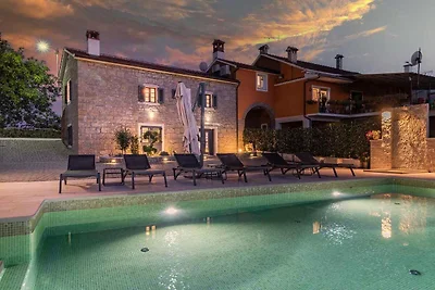 FerienHaus mit geheiztem Pool