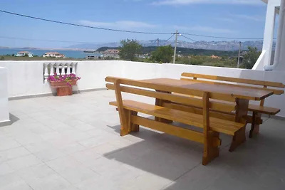 Ferienwohnung mit Terrasse und Klimaanlage