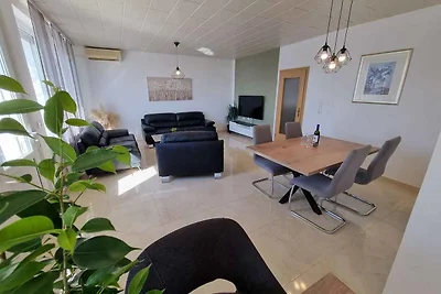 Appartamento Vacanza con famiglia Biograd na Moru