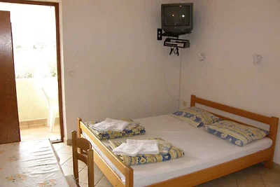 Studio mit Balkon und Klimaanlage