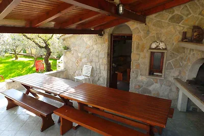 Ferienwohnung mit Grill, Garten, Klimaanlage 