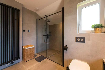 Ferienwohnung mit Balkon und Meerblick