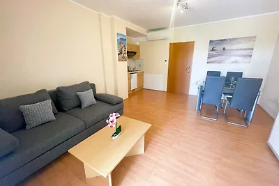 Ferienwohnung mit Terrasse und Klimaanlage